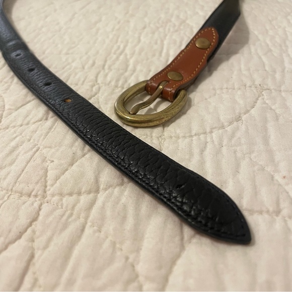 Dooney & Bourke | Vintage All-Weather Leather Belt - Picture 5 of 9